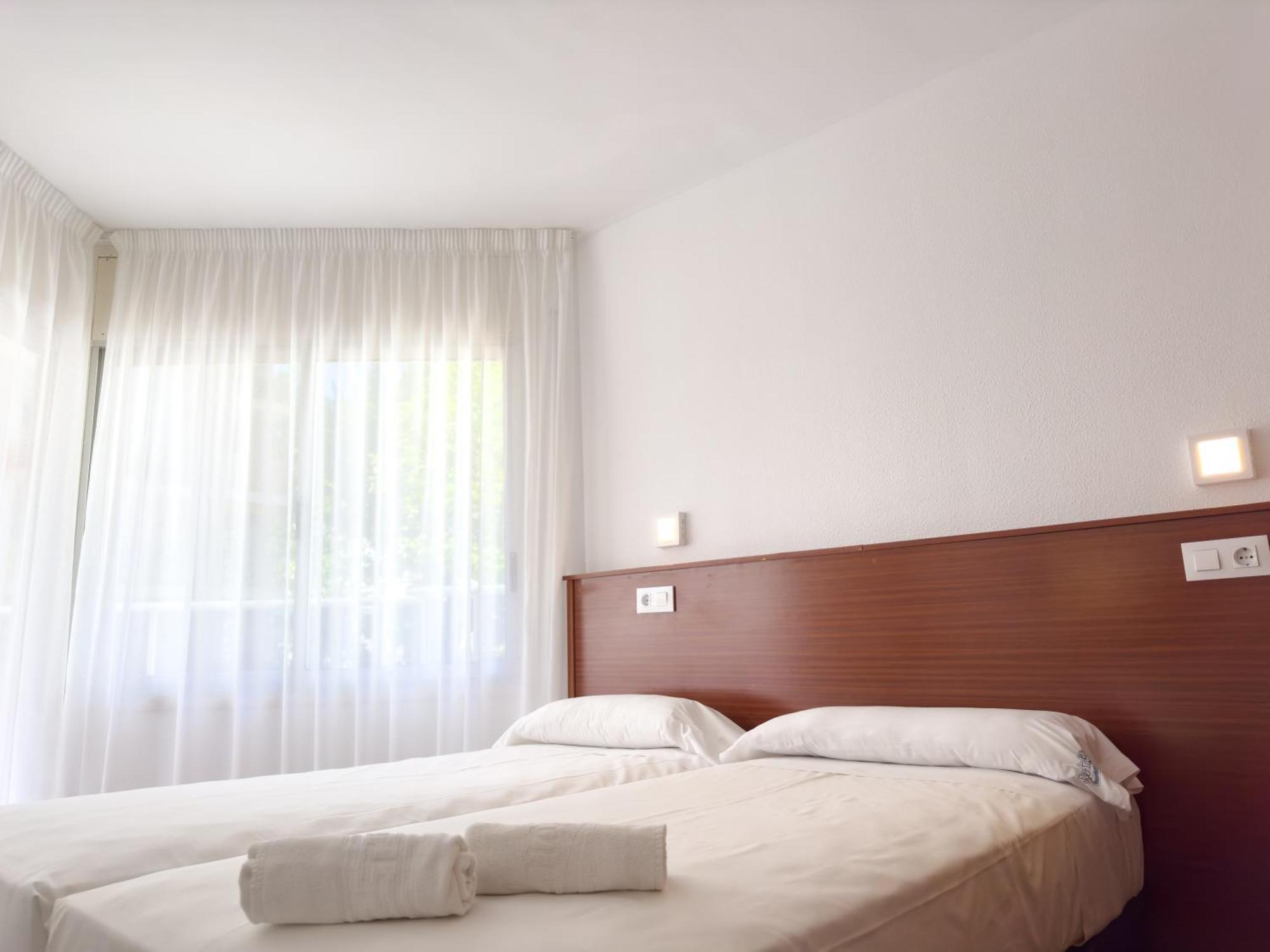 Rentalmar Atlantida Apartamentos Salou Exterior photo